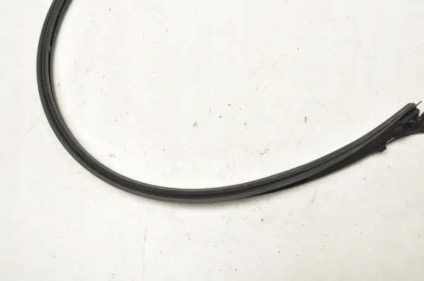 Junta de puerta Mercedes AMG GT OEM A1907270700 Izquierda Delantera image 4