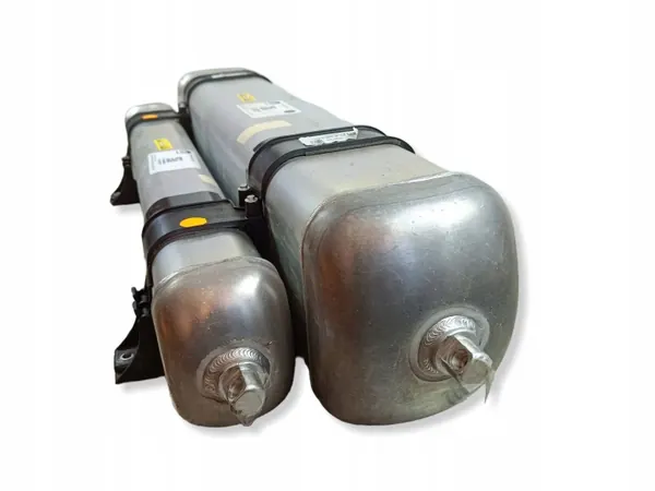 Jeep Luchtvering tank OEM 68458344AC - Gebruikt image 4