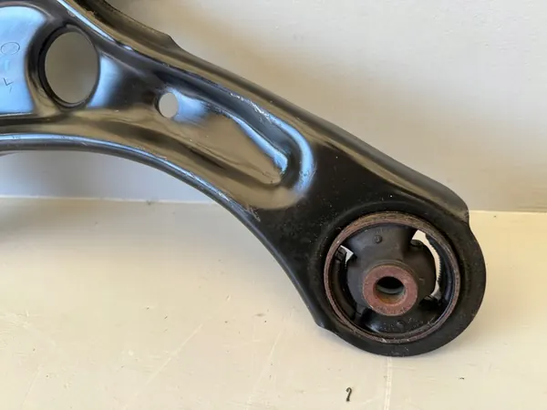 Braccio di controllo anteriore sinistro Hyundai Tucson II III 54500-D7000 image 5