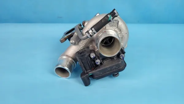 Turbo Chery Omoda 5 OEM 111100075AA - Usado image 3