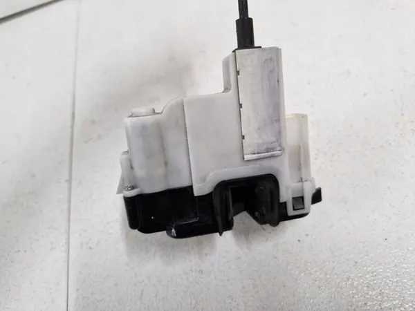 FIAT 500 Türschloss Rechts 4 Pins EU 51827593 image 8