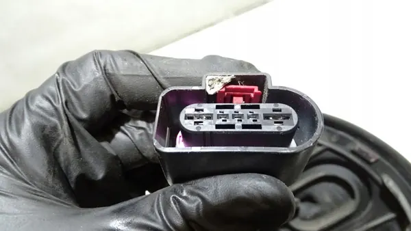 Controlador de Bomba de Combustível Skoda Rapid 1.2TSI image 6