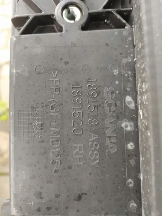 Scania R Ohjaamon Ovi Oikea OEM 1891520 1891518 image 3