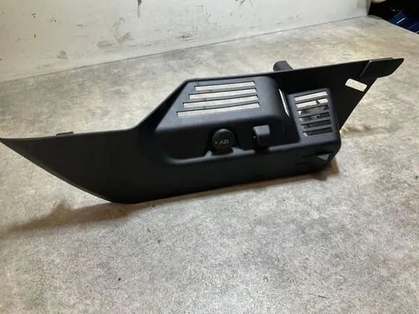 Ford Heckklappenschlossabdeckung OEM 1TBA46808A - Gebraucht image 4