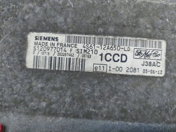 Controlador Motor Ford OEM 4s6112a650ld Usado image 3