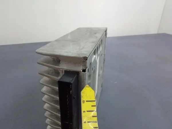 Mercedes-Benz Radiovahvistin OEM A2129005213 image 4