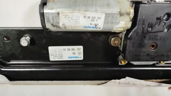 Toit ouvrant complet OEM 2028208810 Mercedes C W202 image 8