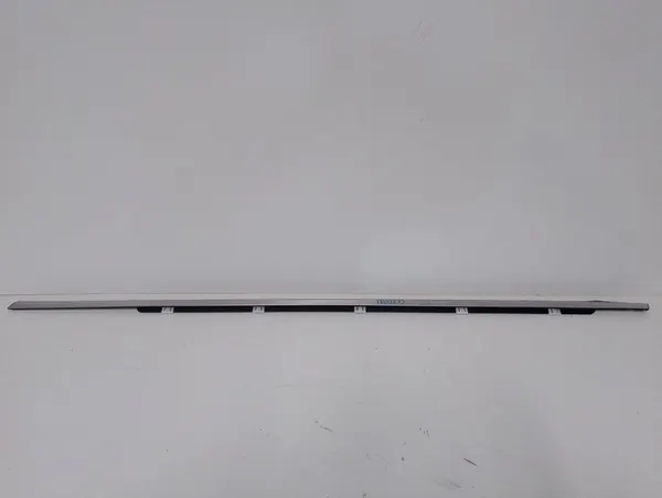 KIA PROCEED III Moldura de janela dianteira esquerda image 1