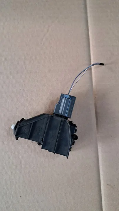 Bränsletanklockaktuator Ford Mondeo MK4 S-Max image 3