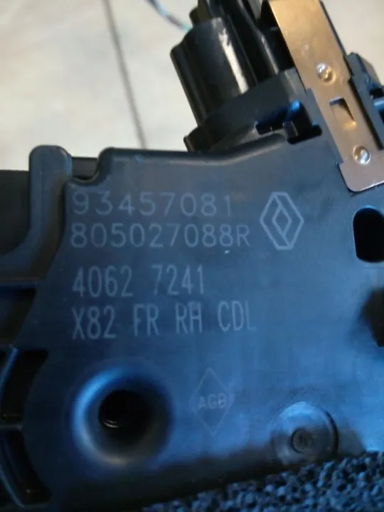 Vänster Framdörrslås Trafic III Vivaro B OEM image 10