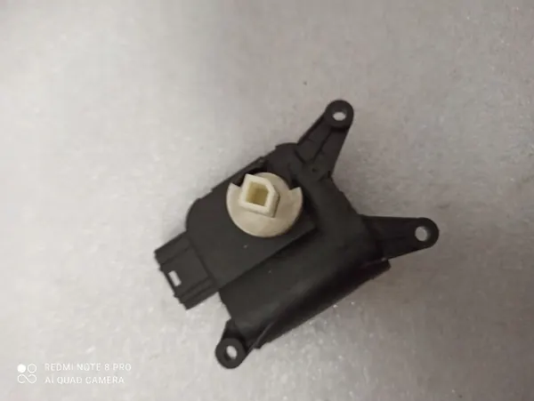 Verwarmingsventilatormotor VW Passat 3C1907511B image 2