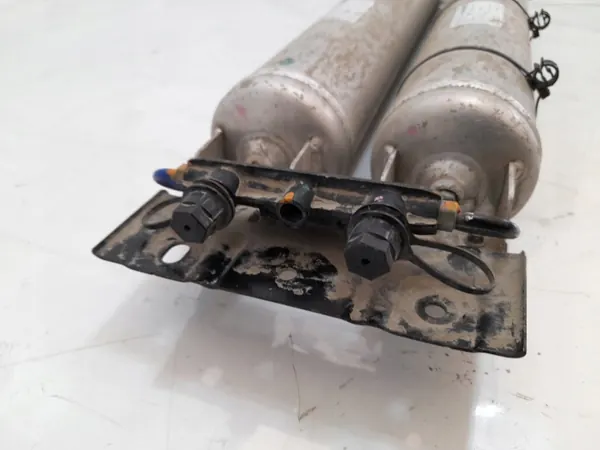 OEM 04877129AC Ilmajousitussäiliö Dodge RAM 13-18 image 6