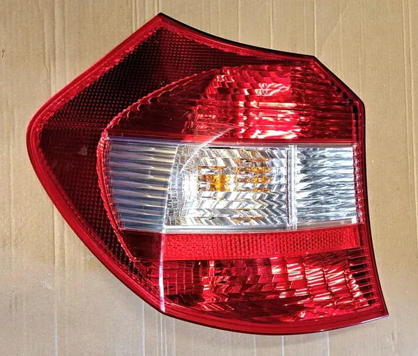 BMW 1 E87 Lámpara Trasera Izquierda 63216924501 image 2