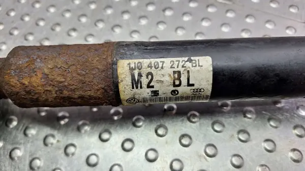 Oikea etupuoliakseli OEM S26372027 VW Golf IV:lle image 5