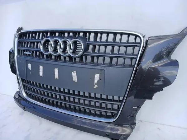 Audi Q7 Front Grill 4L0807233 image 2