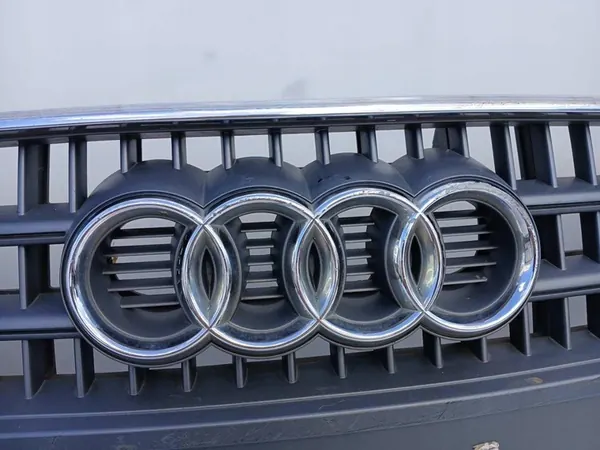 Audi Q7 Front Grill 4L0807233 image 4