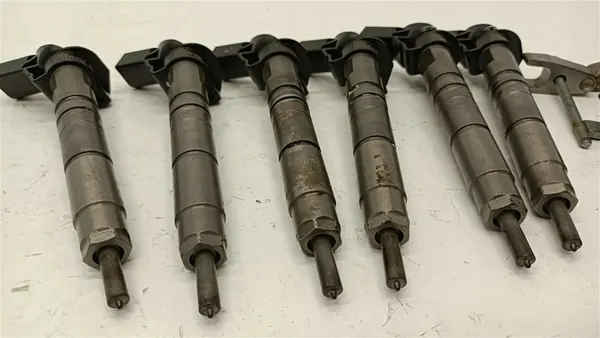 Inyector Mercedes W218 W212 W207 W204 3.0 CDI A6420701187 image 2