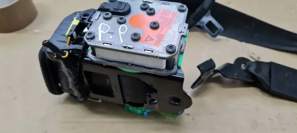 Säkerhetsbälte Audi Q5 OEM 8R1857706B Höger fram image 7