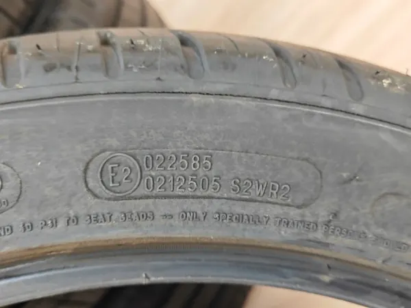 Neumáticos Michelin Pilot Sport 3 OEM PILOTSPORT3 245/40R18 image 3