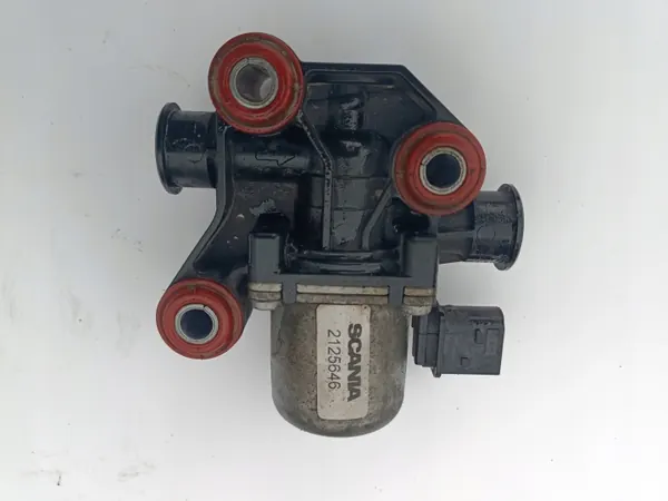 Scania NGS AdBlue-vattenventil OEM 2125646 - Begagnad image 2