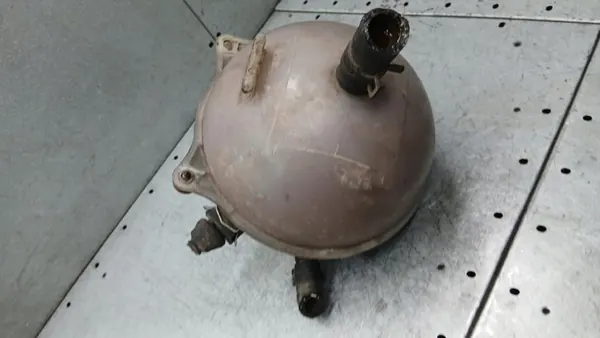 Reservatório de Refrigerante VW T4 2.5TDI 00-03 701121407C image 4