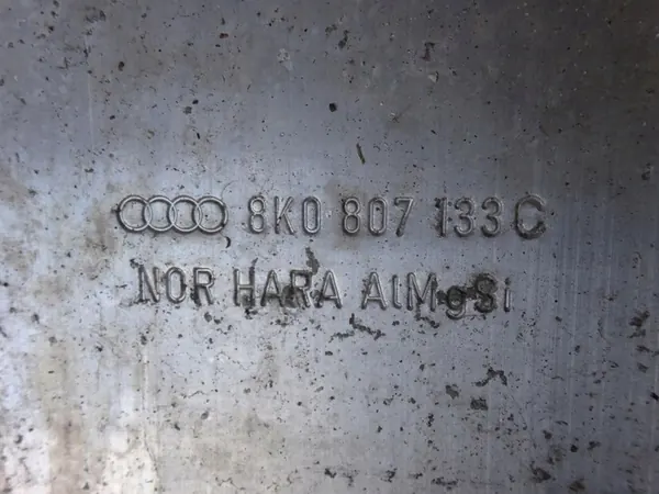 AUDI A4 B8 08-11 Etupuskuri Kannan Täydellinen 8K0807113F image 8