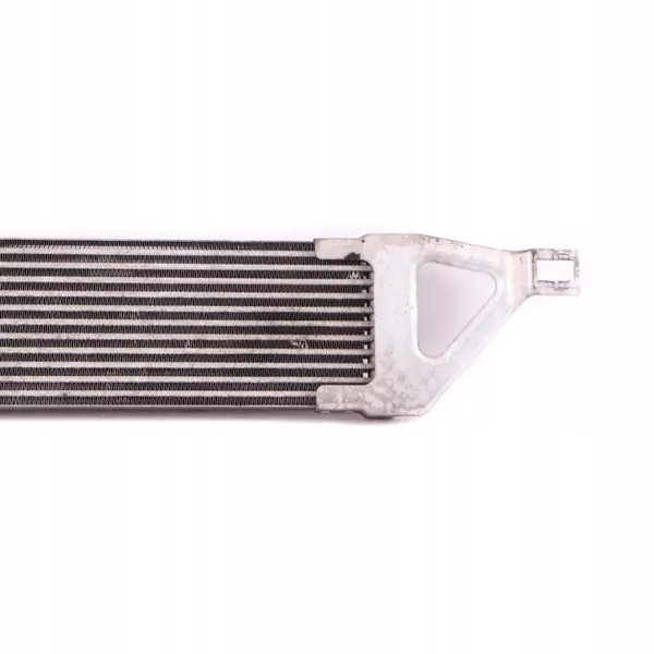 Refrigerador de óleo Mercedes OEM A1695000600 - Usado image 3