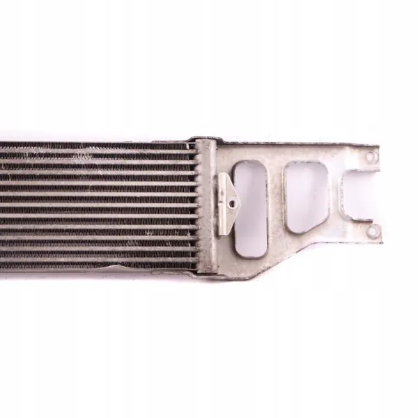 Refrigerador de óleo Mercedes OEM A1695000600 - Usado image 9