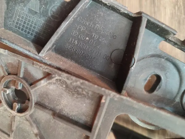 Deslizamento de para-choque traseiro direito Skoda Octavia III 12-16 OEM image 4