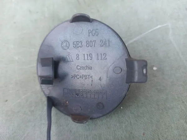 Copertura gancio traino anteriore Skoda image 3