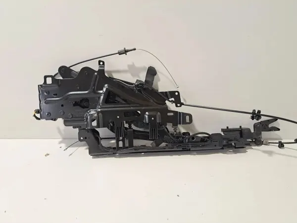 Bakluckfäll OEM 7443103 Vänster Bak BMW M8 image 8
