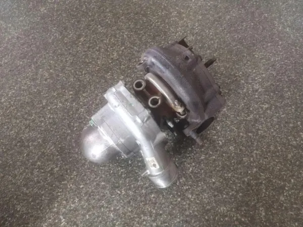 Turbocompresor OEM 172010R021 para Toyota Corolla Verso 2.2L image 5