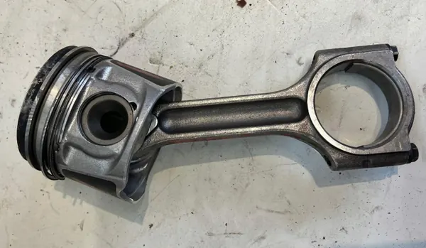 Piston Bielle Renault OE M9R 2.0D pour Trafic II 06-14 image 2