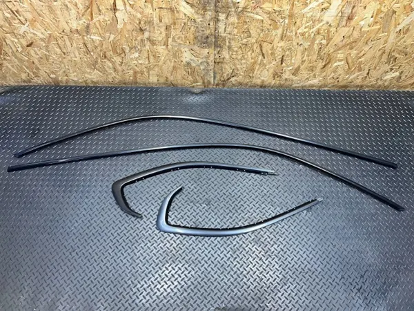 BMW F31 Shadow Line sivulasinauhan OEM 4848948 image 2
