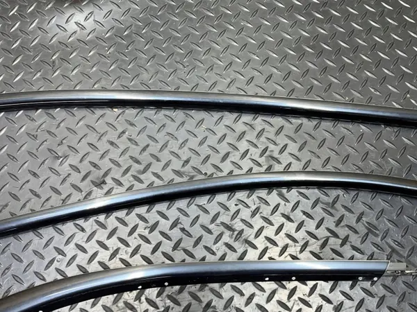 BMW F31 Shadow Line sivulasinauhan OEM 4848948 image 4