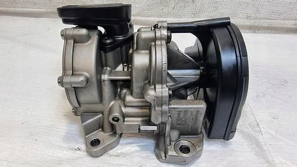 OLJEPUMP OPEL ASTRA K MOKKA 1.6 CDTI 55489324 image 8