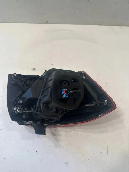 Luz Trasera Derecha Polo 2G 2G0945208B image 4