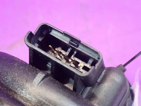 Opel Kraftstofffiltergehäuse OEM Zawada-374806- Gebraucht image 4