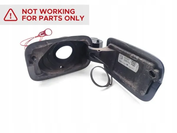 Audi A3 Bränslelucka OEM 8V4809906F - Begagnad image 5