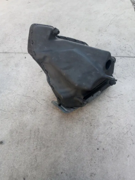 Boîtier Filtre à Air OEM 4G0133838AC Audi A6 C7 image 8