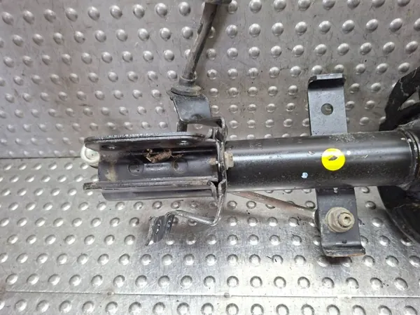 Framvänster Stötdämpare OEM S26309779 Renault Clio IV image 3