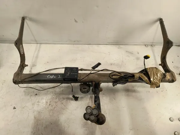 Kit de Barra de Remolque Renault Captur I OEM - Juego Completo image 2