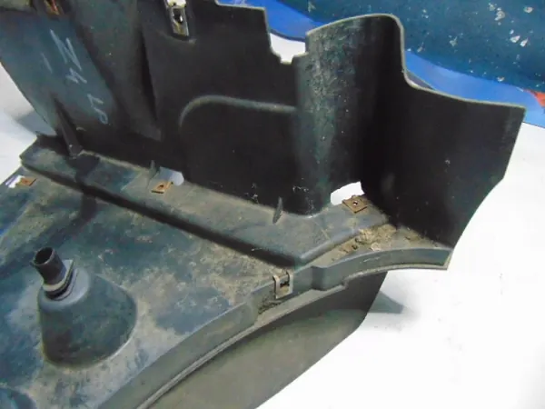 BMW Z4 E85/E86 linke Frontkotflügel OEM 7012725 image 6