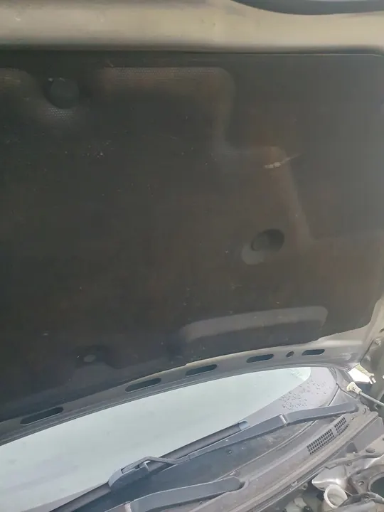 Isolamento do Capô Mitsubishi Lancer VIII image 2