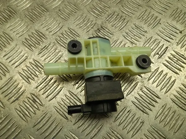 Begagnad vattenpump OEM 5QF201549B för Volkswagen Tayron image 2