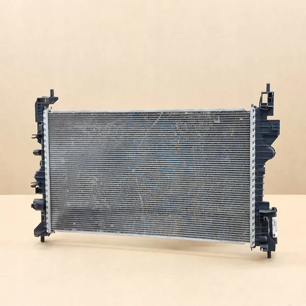 Radiador de agua Opel Corsa E Lift Opel Adam image 2