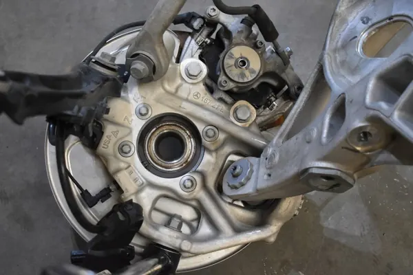 Suspensión trasera izquierda OEM A0009059413 Mercedes X167 image 8