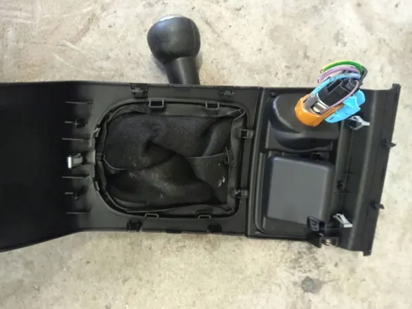 Peugeot 207 2008 Askfatspanel OEM 9651921177 image 8