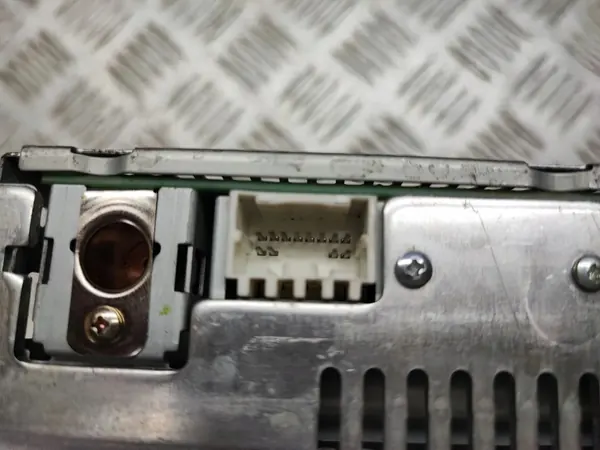 Gebruikte Nissan OE CD-wisselaar OEM 28185BA010 image 4