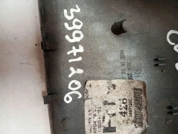 OEM 39971206 Höger spegelram för Volvo V70 II image 5